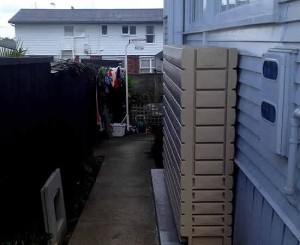 2000 Kitre Along Side A House